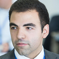 Нахли Фарид